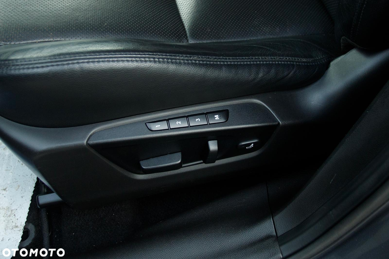 Suzuki Kizashi 2.4 Sport 4WD CVT - 30