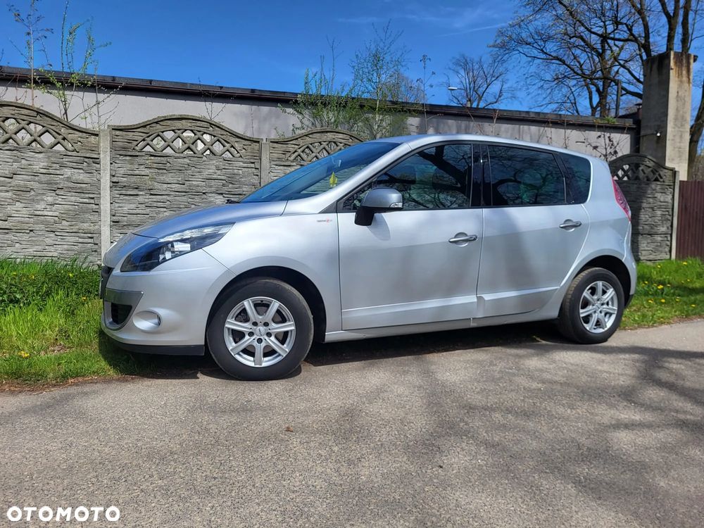 Renault Scenic 1.6 16V 110 TomTom Edition - 1