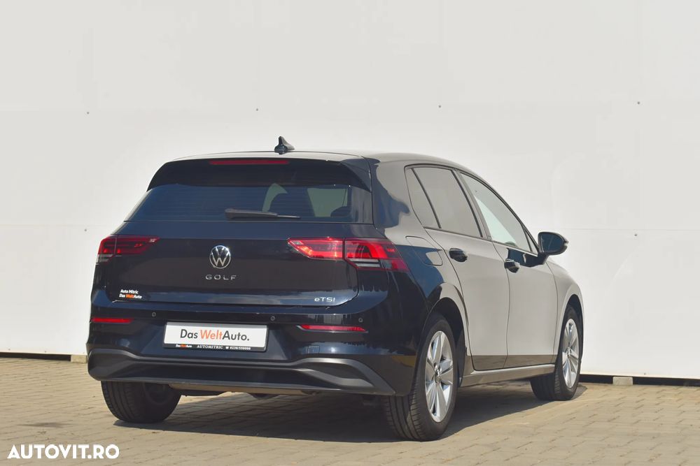 Volkswagen Golf 1.0 eTSI DSG MHEV Life - 4
