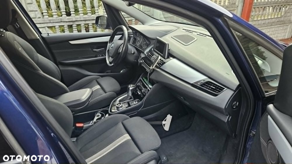 BMW Seria 2 218d xDrive Sport - 10