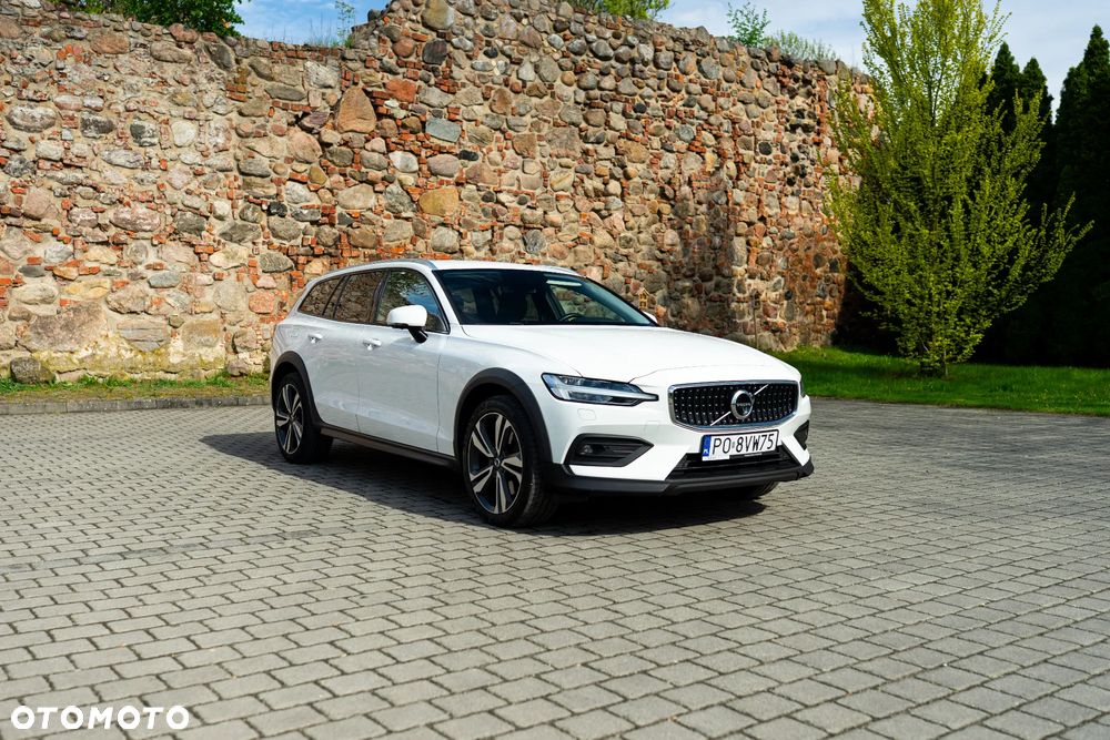 Volvo V60 Cross Country D4 AWD - 1