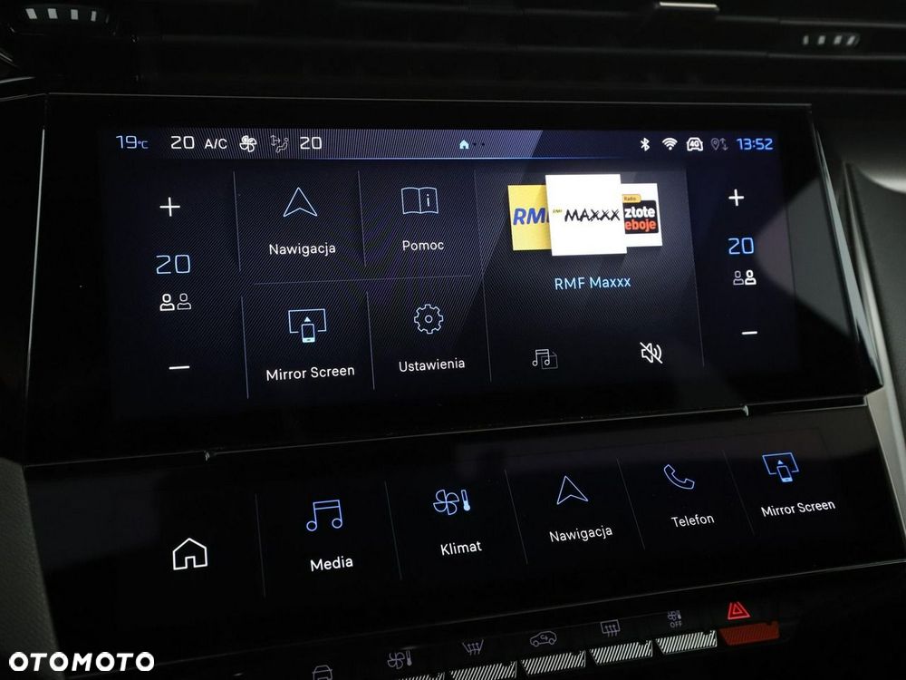 Peugeot 408 1.6 Plug-In Hybrid 225 GT EAT8 - 24