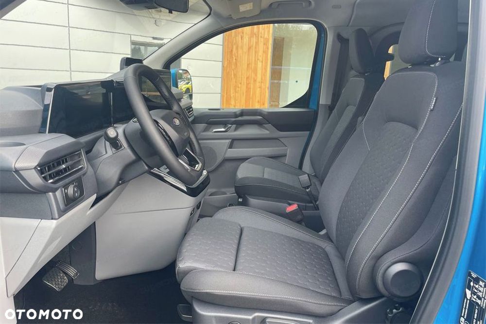 Ford Transit Custom - 11