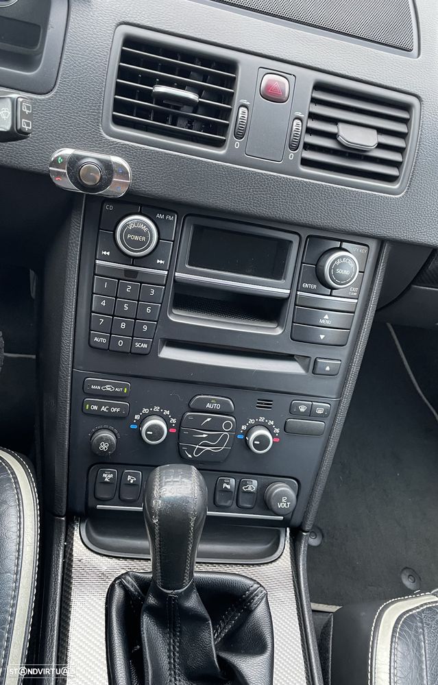 Volvo XC 90 2.4 D5 7L R-Design - 12