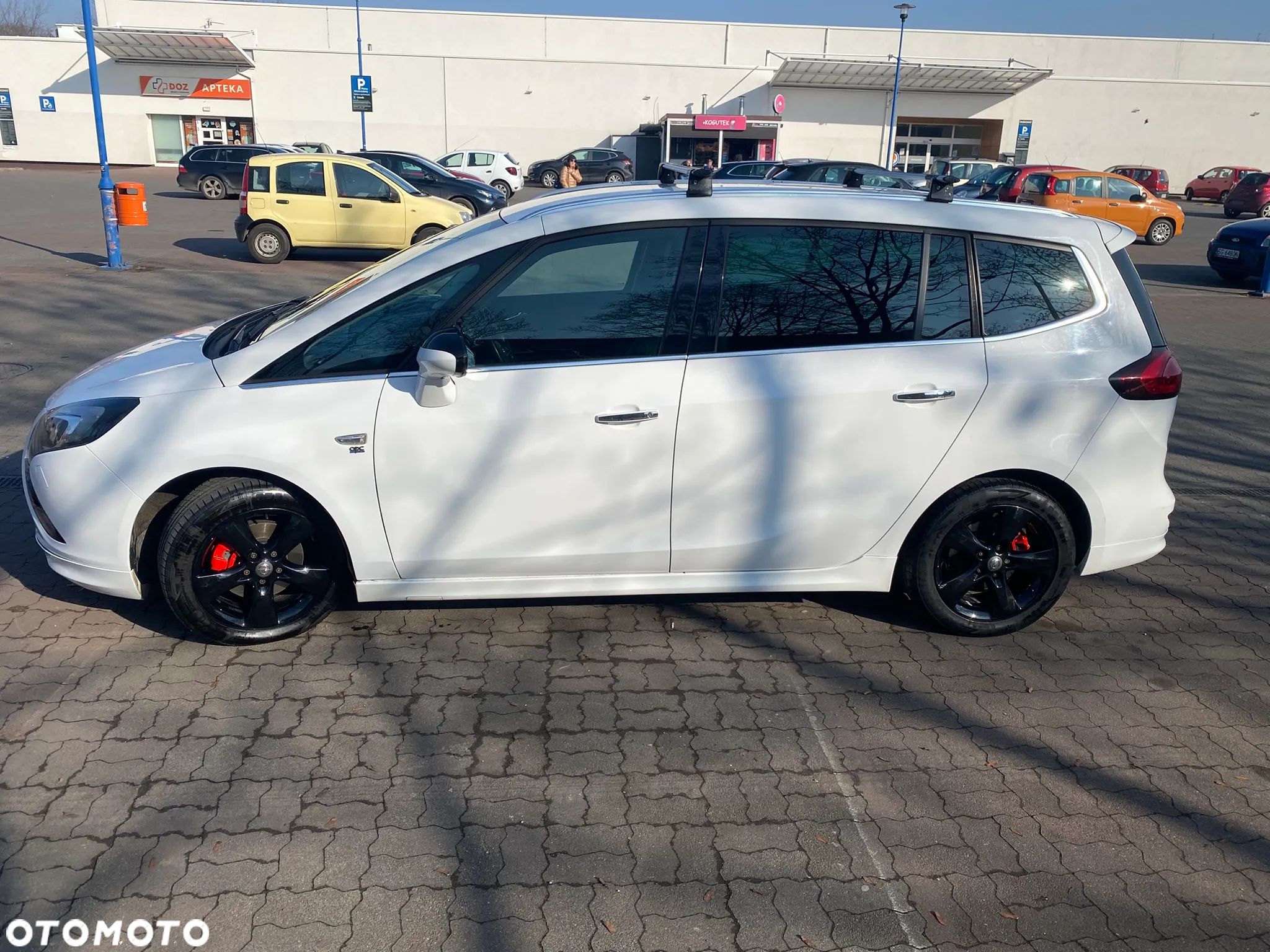Opel Zafira - 1