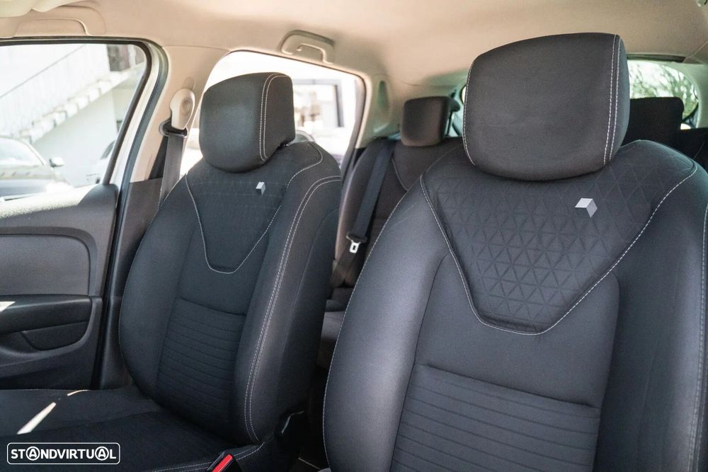 Renault Clio 1.5 dCi Limited EDition - 17