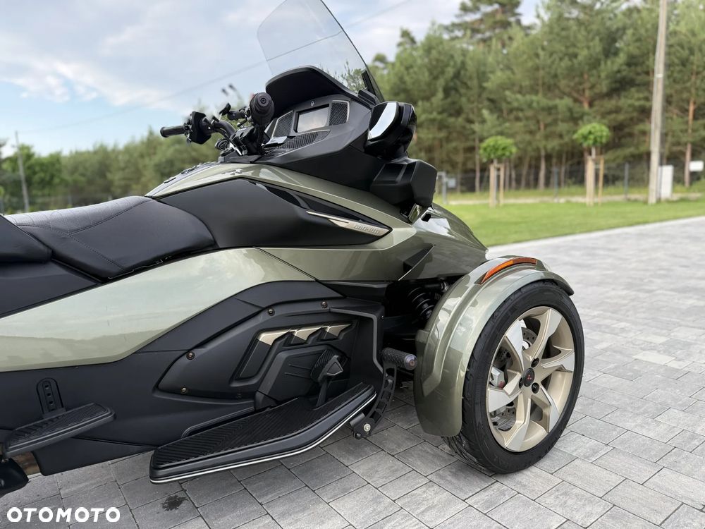 Can-Am Spyder - 29