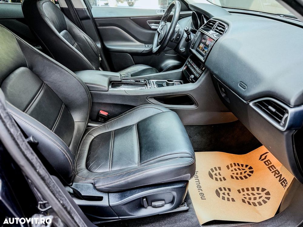 Jaguar F-Pace 25d AWD Aut. Prestige - 23