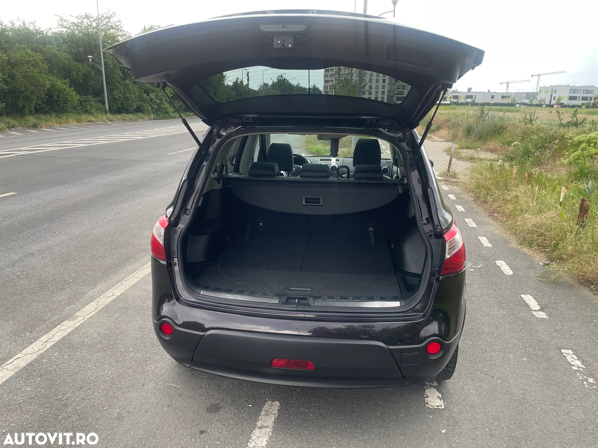 Nissan Qashqai+2 +2 2.0 CVT "All Mode 4x4-i" Tekna - 7
