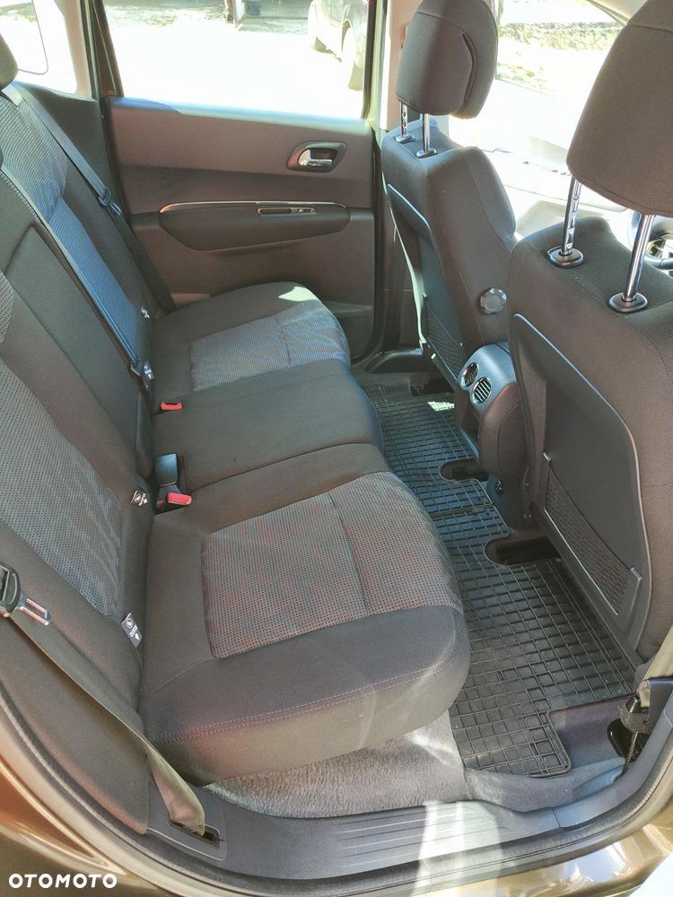 Peugeot 3008 - 5