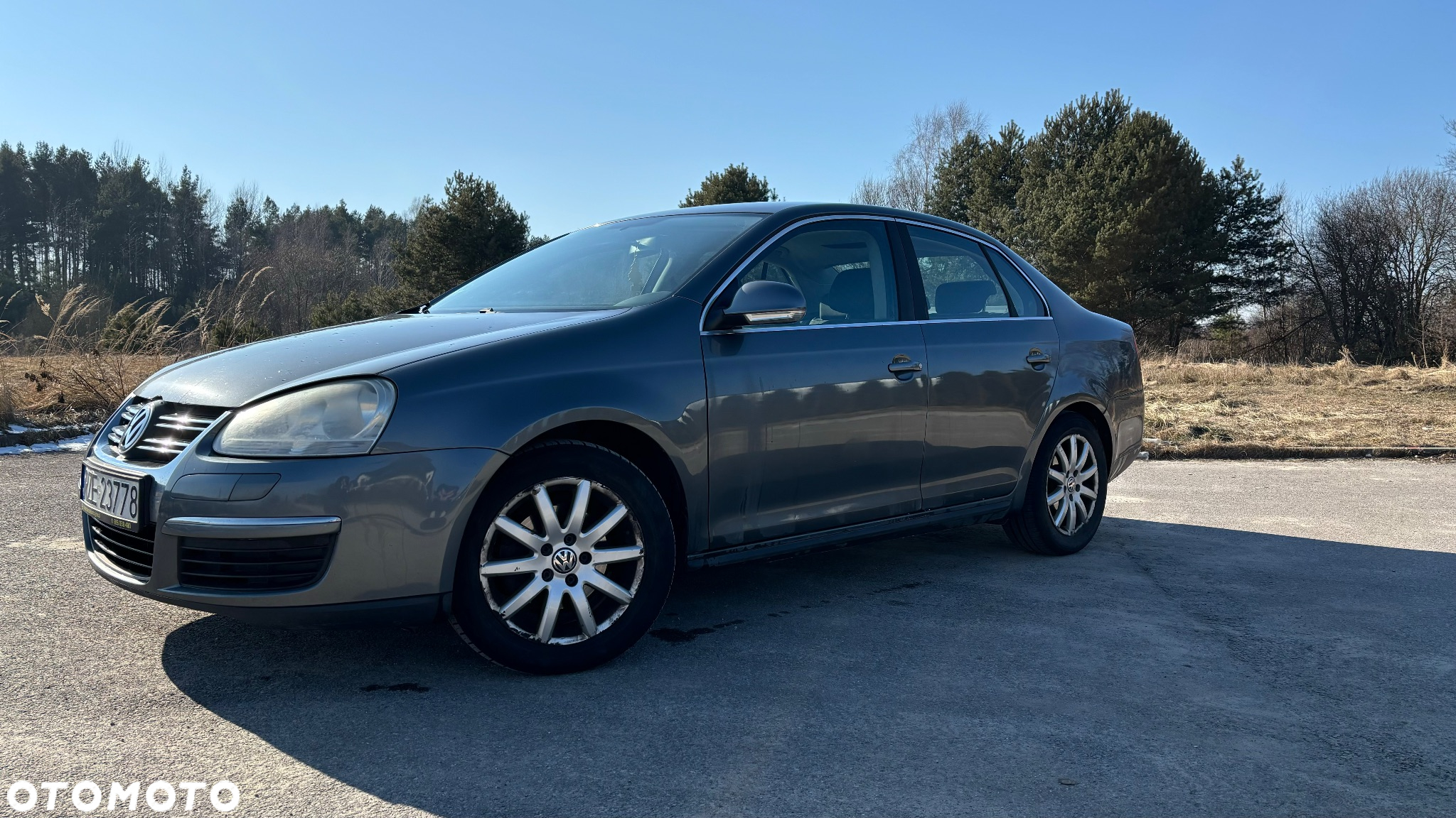 Volkswagen Jetta 1.4 TSI Comfortline DSG - 5