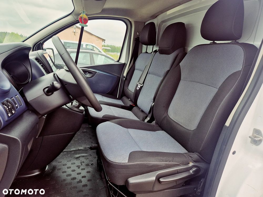 Opel Vivaro - 22