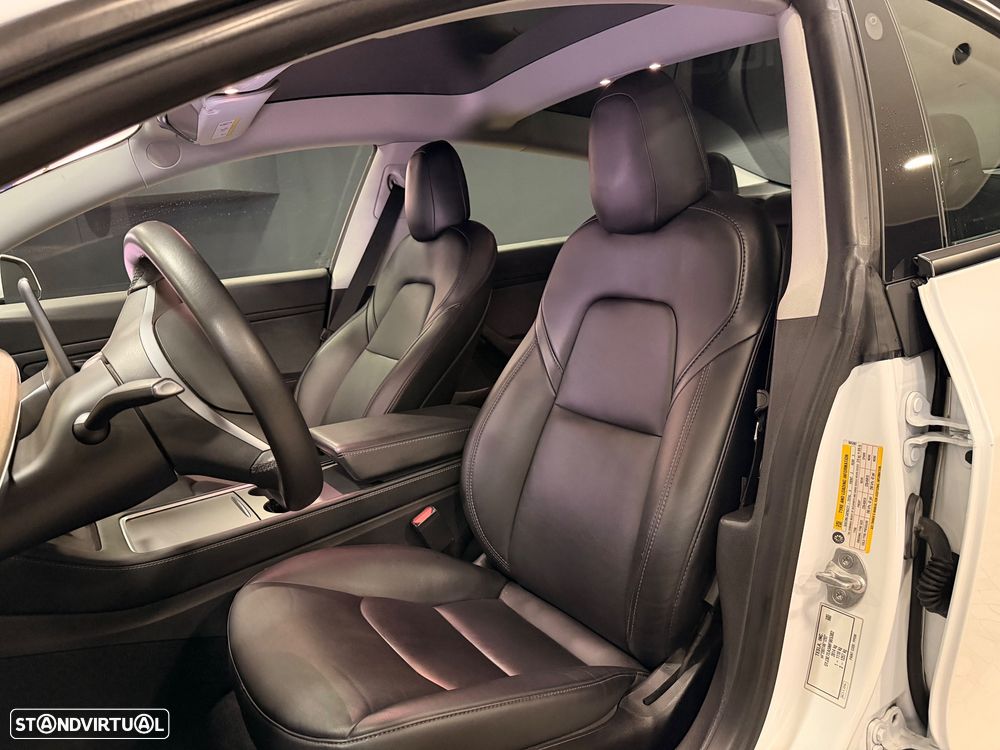 Tesla Model 3 Standard Range Plus RWD - 4