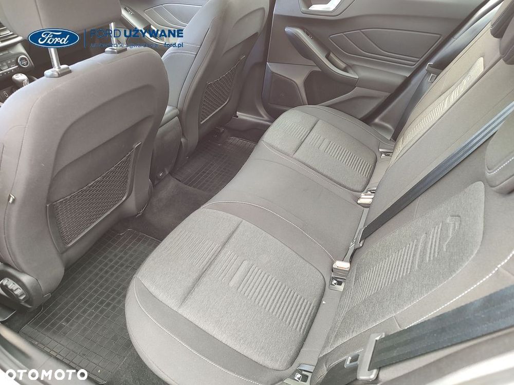 Ford Focus - 25