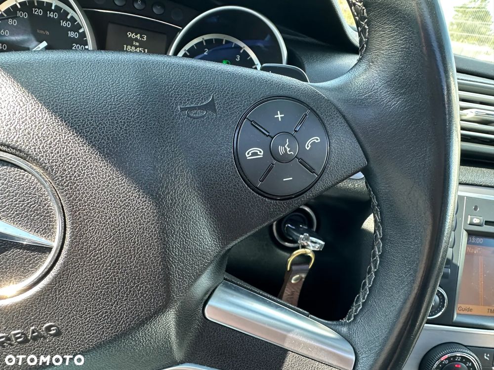 Mercedes-Benz Klasa R 350 BlueTEC L 4Matic 7G-TRONIC DPF - 31