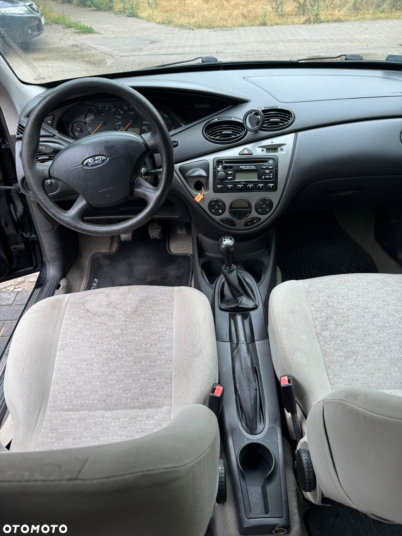 Ford Focus 1.8 Di Ambiente - 16