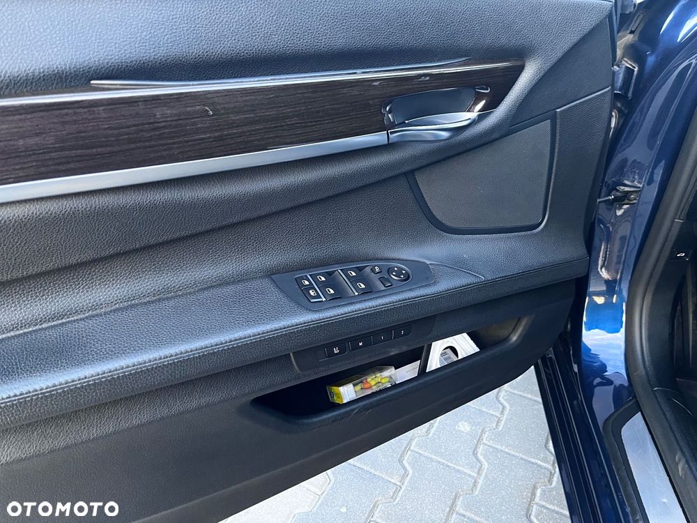BMW Seria 7 740d xDrive - 20