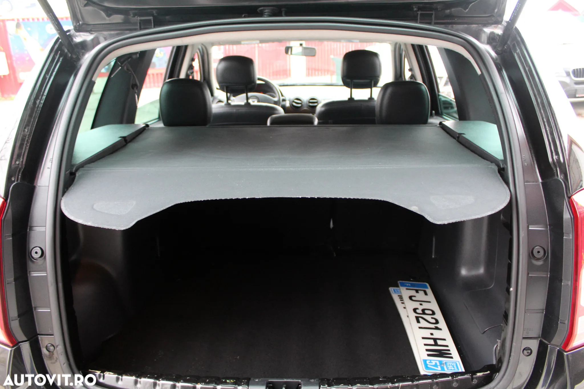 Dacia Duster dCi 110 FAP 4x2 Prestige - 19