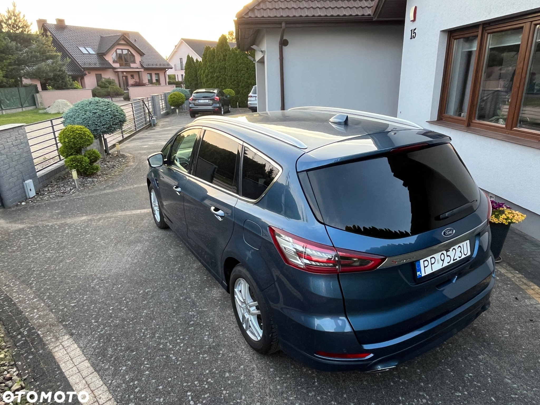 Ford S-Max 2.0 EcoBlue Titanium - 14