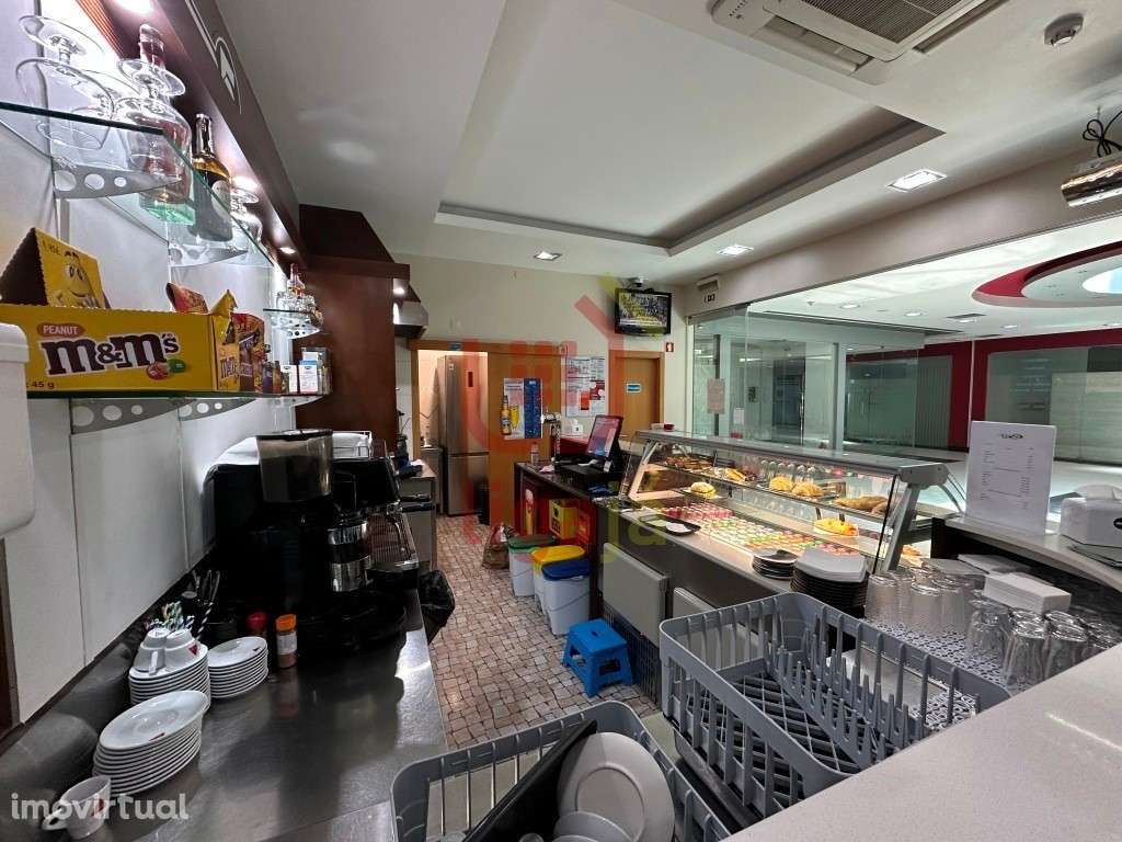 Café/snackbar com recheio incluído - Ourém! - Grande imagem: 3/10