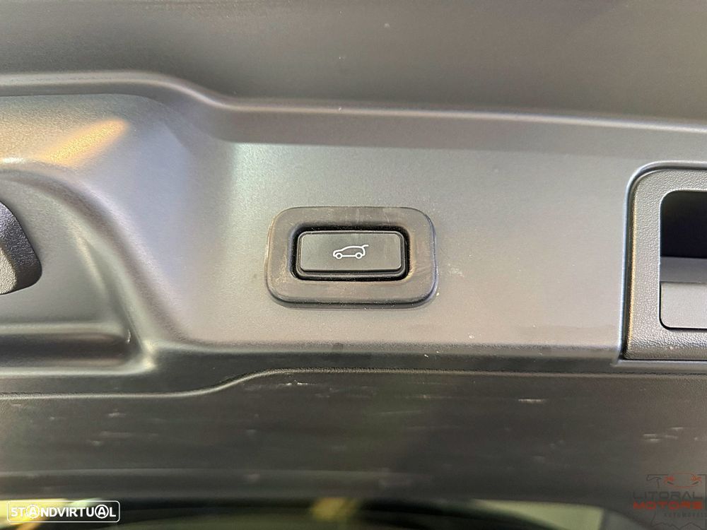 Land Rover Range Rover Evoque P300e R-Dynamic HSE - 12