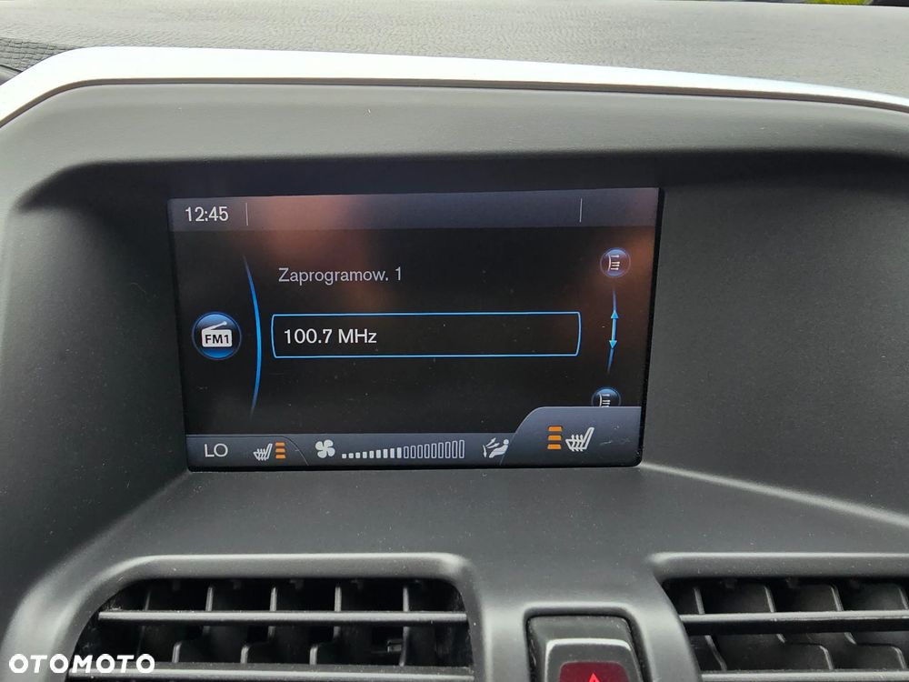 Volvo XC 60 D3 Momentum - 34