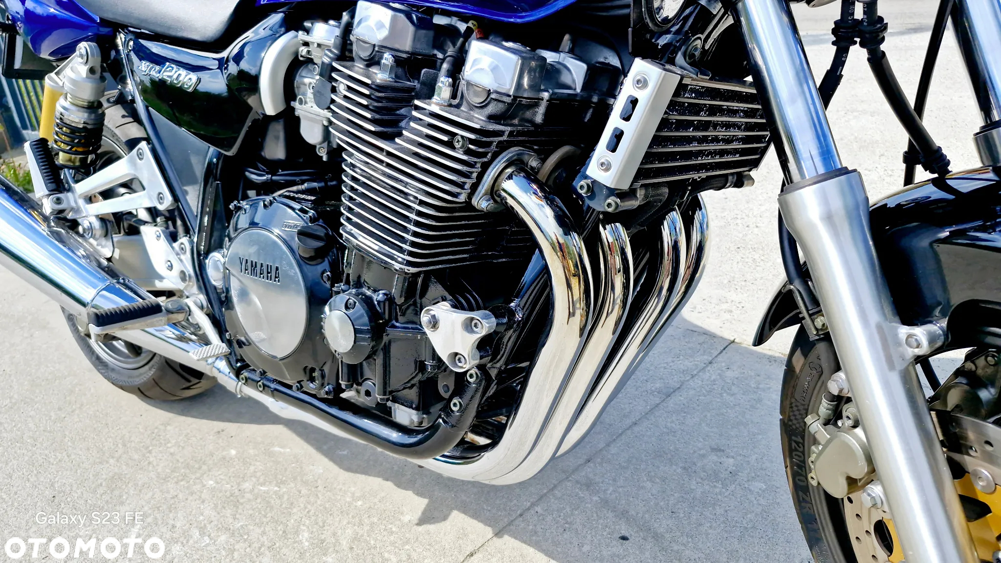 Yamaha XJR - 17