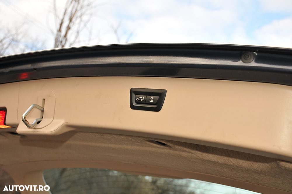 BMW Seria 5 525d xDrive Sport-Aut. Modern Line - 25