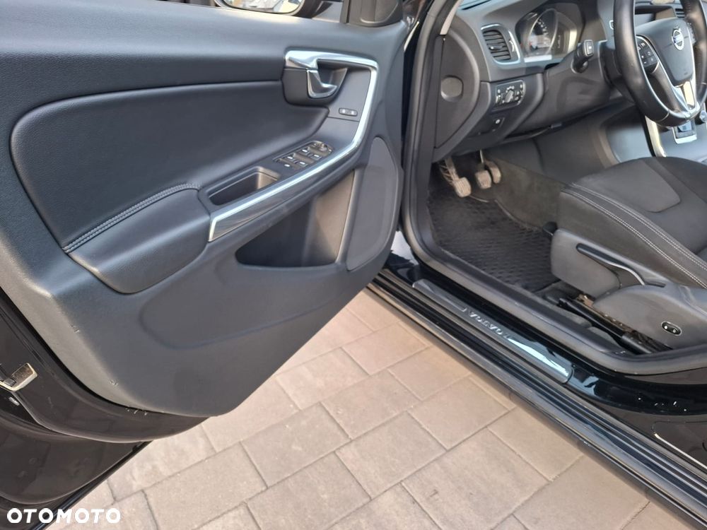 Volvo V60 D3 Kinetic - 13