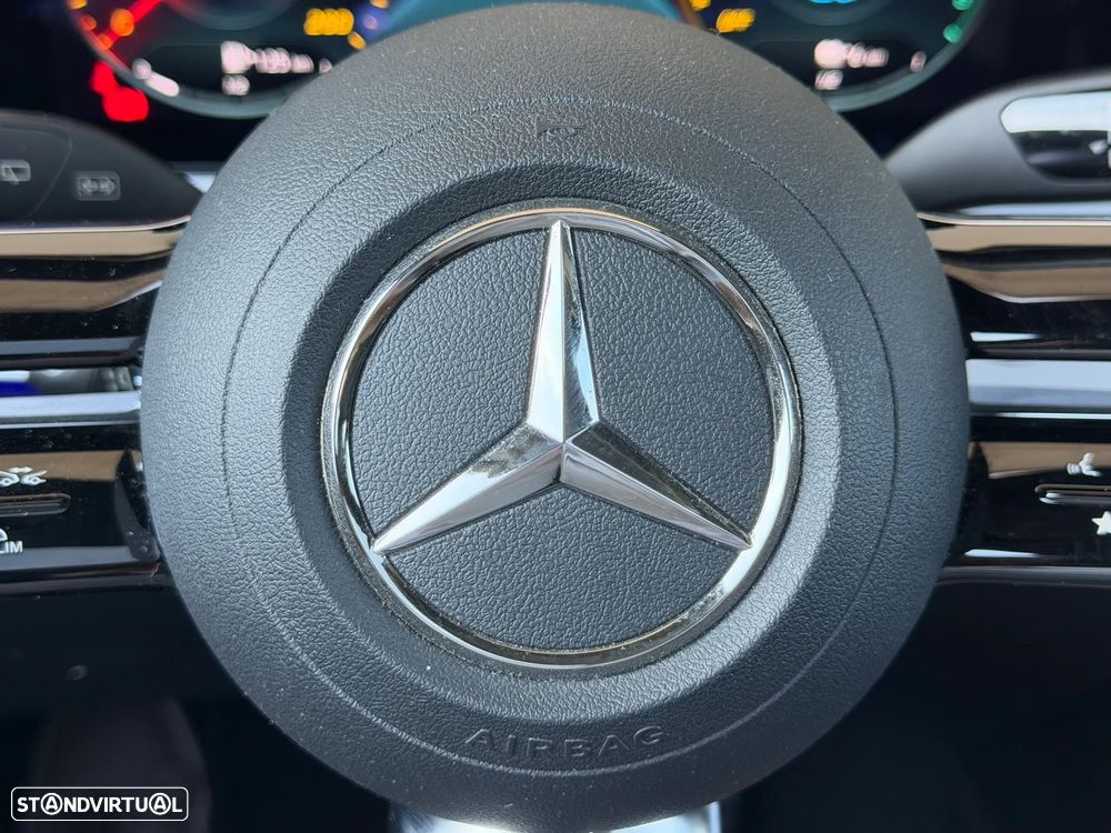 Mercedes-Benz E 300 de 4Matic 9G-TRONIC AMG Line - 18
