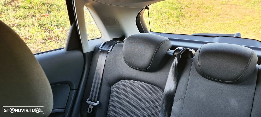 Audi A1 1.6 TDI S-line - 30