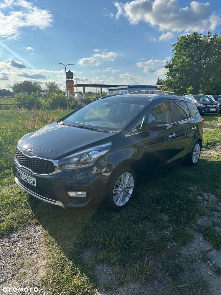 Kia Carens 1.7 CRDi 115 Dream Team Edition - 2