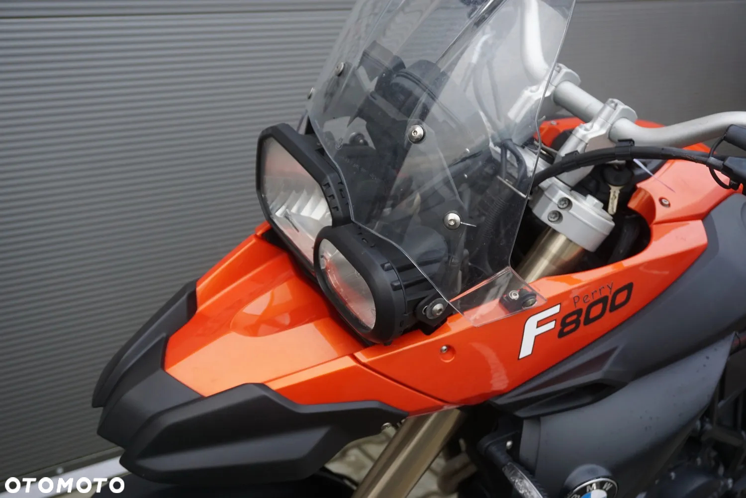 BMW F - 22