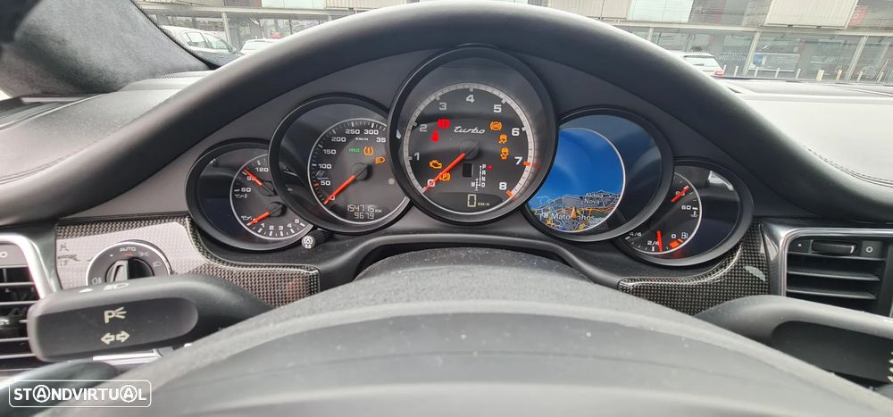 Porsche Panamera Turbo PDK - 8