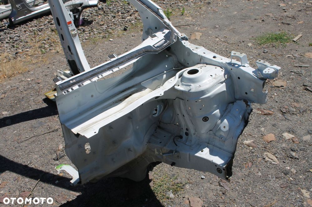 próg lewy słupek słupki suzuki sx4 s-cross ii 21- - 10