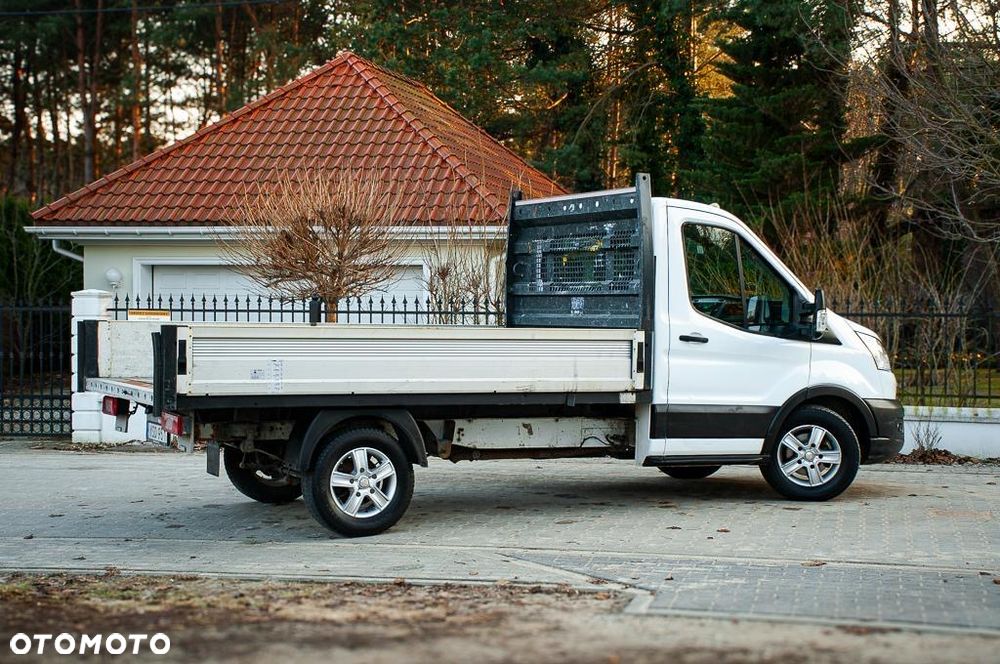 Ford Transit - 12