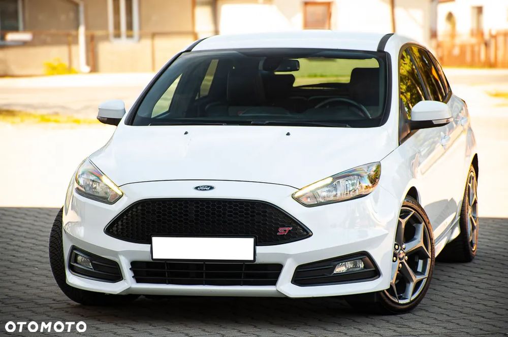 Ford Focus 2.0 TDCi ST mit Leder-Exclusiv-Paket - 6