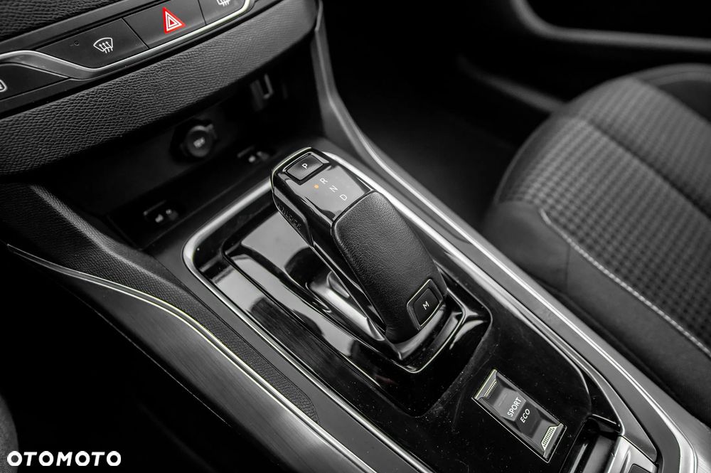 Peugeot 308 BlueHDi 130 EAT8 Allure - 33