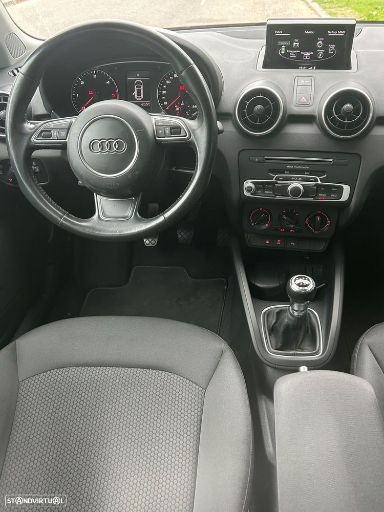 Audi A1 Sportback 1.4 TDI Design - 22
