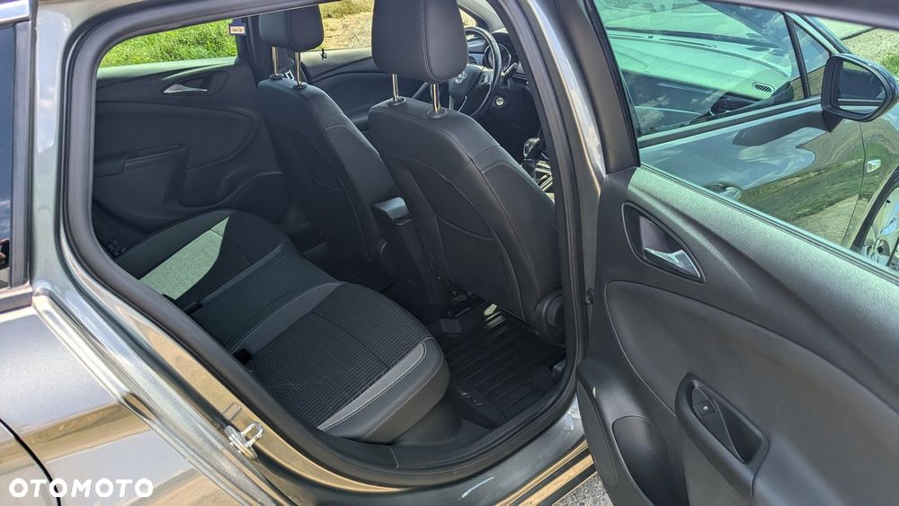 Opel Astra 1.2 T Edition S&S - 12