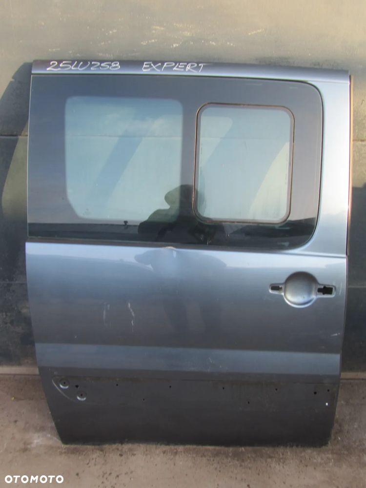 Citroen Jumpy-Expert-Scudo 06->drzwi prawy bok - 1