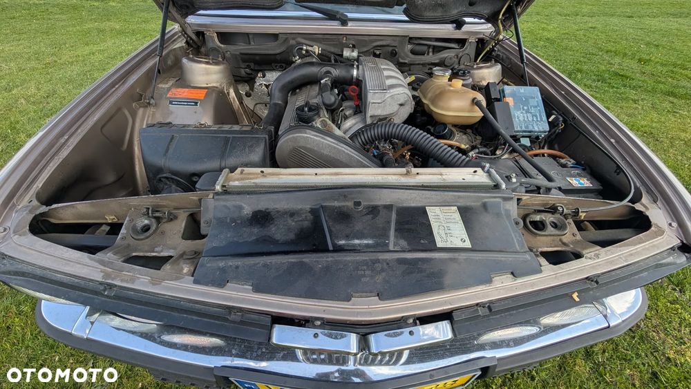 BMW Seria 5 524 d - 16