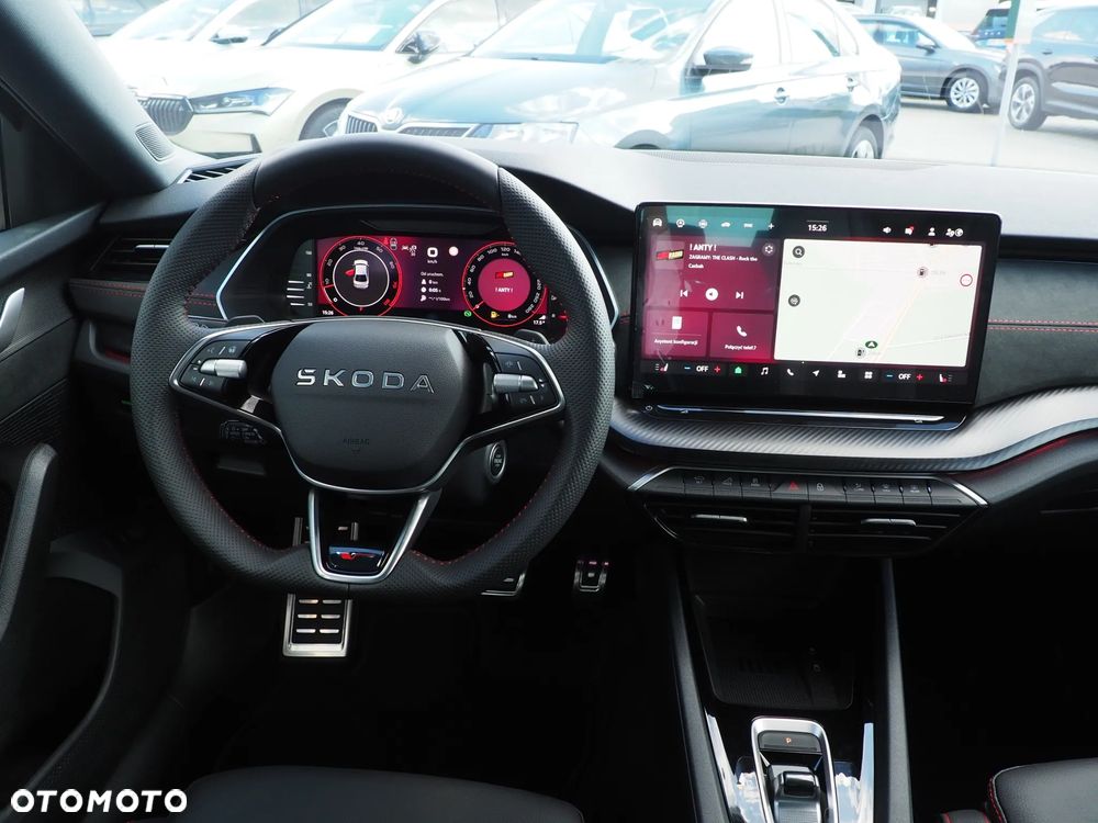 Skoda Octavia 2.0 TSI RS DSG - 9