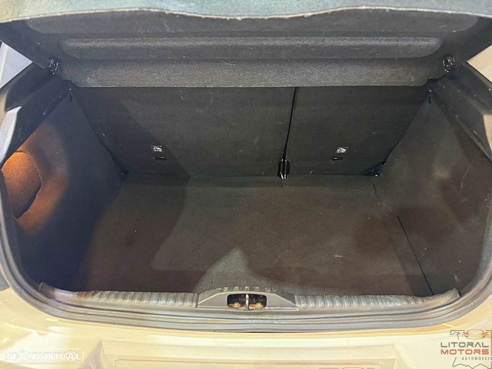 Citroën C3 1.2 PureTech Max EAT6 - 10