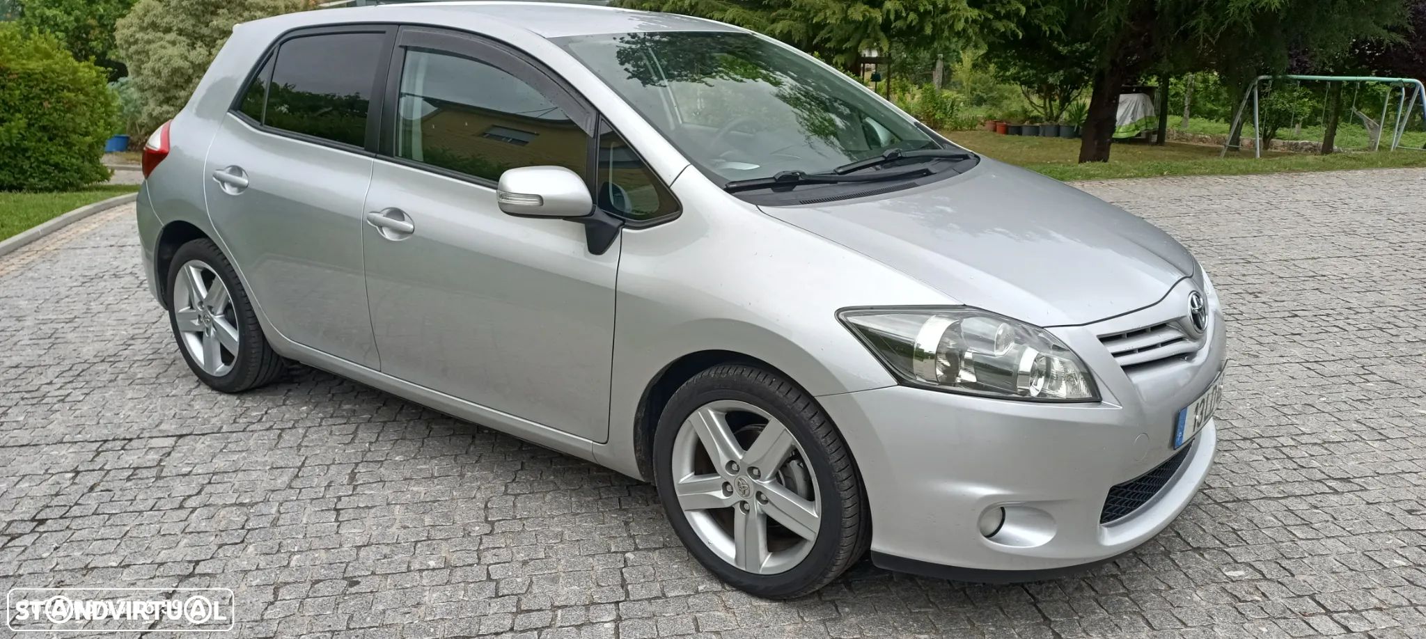 Toyota Auris 1.4 D-4D Exclusive+P.Sport - 1
