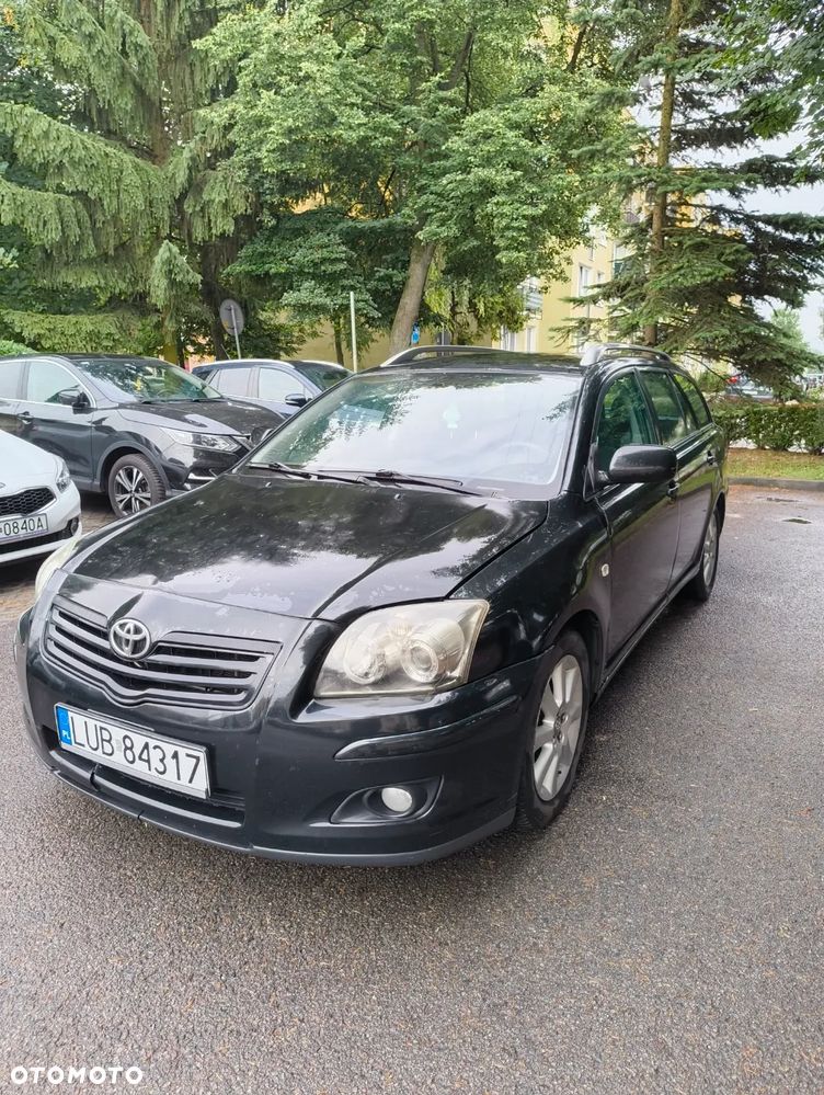 Toyota Avensis 2.0 D-4D Sol - 2