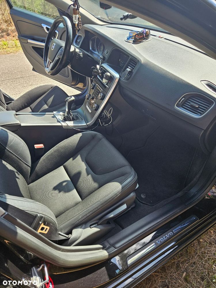 Volvo V60 D3 Kinetic - 14