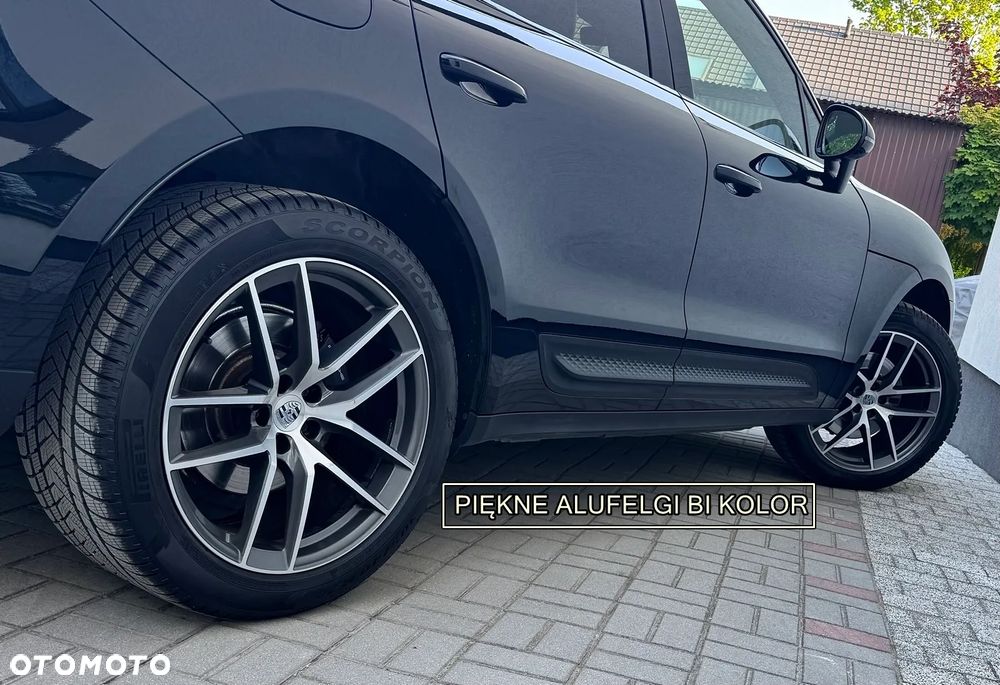 Porsche Macan T - 30