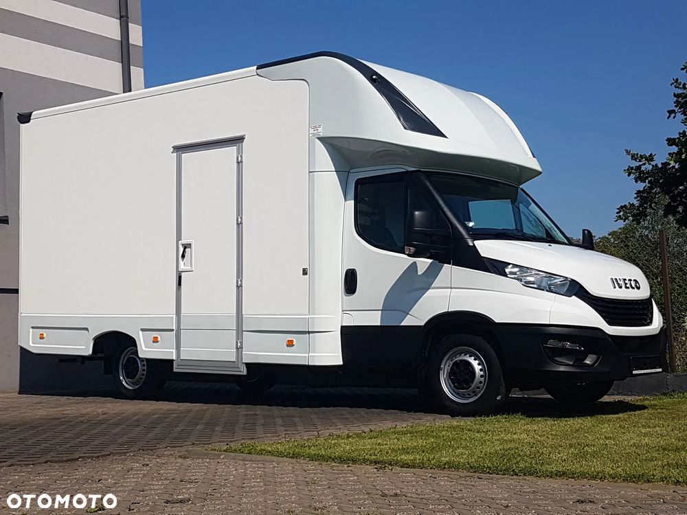 Iveco DAILY KONTENER NISKOPODŁOGOWY 4,43x2,23x2,42 SKLEP BAR KAMPER FOODTRUCK KLIMA KONIOWÓZ - 31