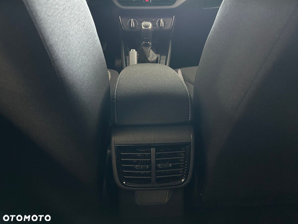 Skoda Fabia 1.0 Essence - 16